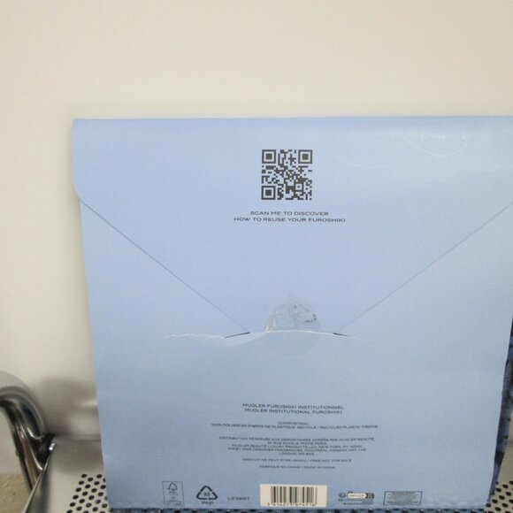 Mugler Parfums Angel Star scarf from 2024 Campaign - Picture 3 of 4